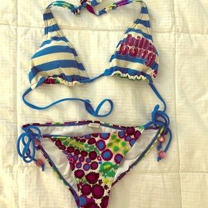 Reversible billabong bikini